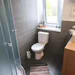 Zoo Karlovarska 아파트